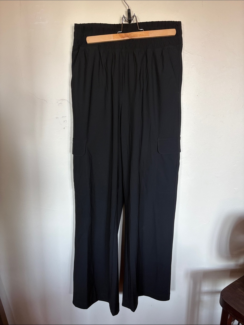 Women's Black Wide-Leg Cargo Pants Old Navy